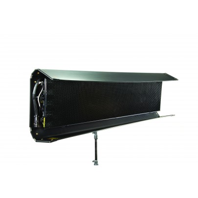 (Photo - Reference only - Includes removable 90° Honeycomb Louver, Harness and Reflector) (Lamps sold separately)