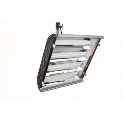 (Photo - Reference only - Includes built-in Parabolic Reflector, removable Gel Frame and Silver Louver)