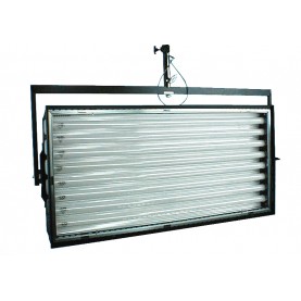 (Photo - Reference only - Includes built-in Reflector, removable Gel Frame and Silver Louver)